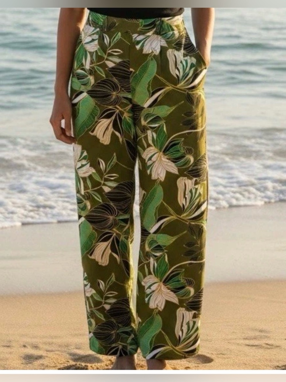 Mlle Gabrielle women’s tropical wide legged pants size large